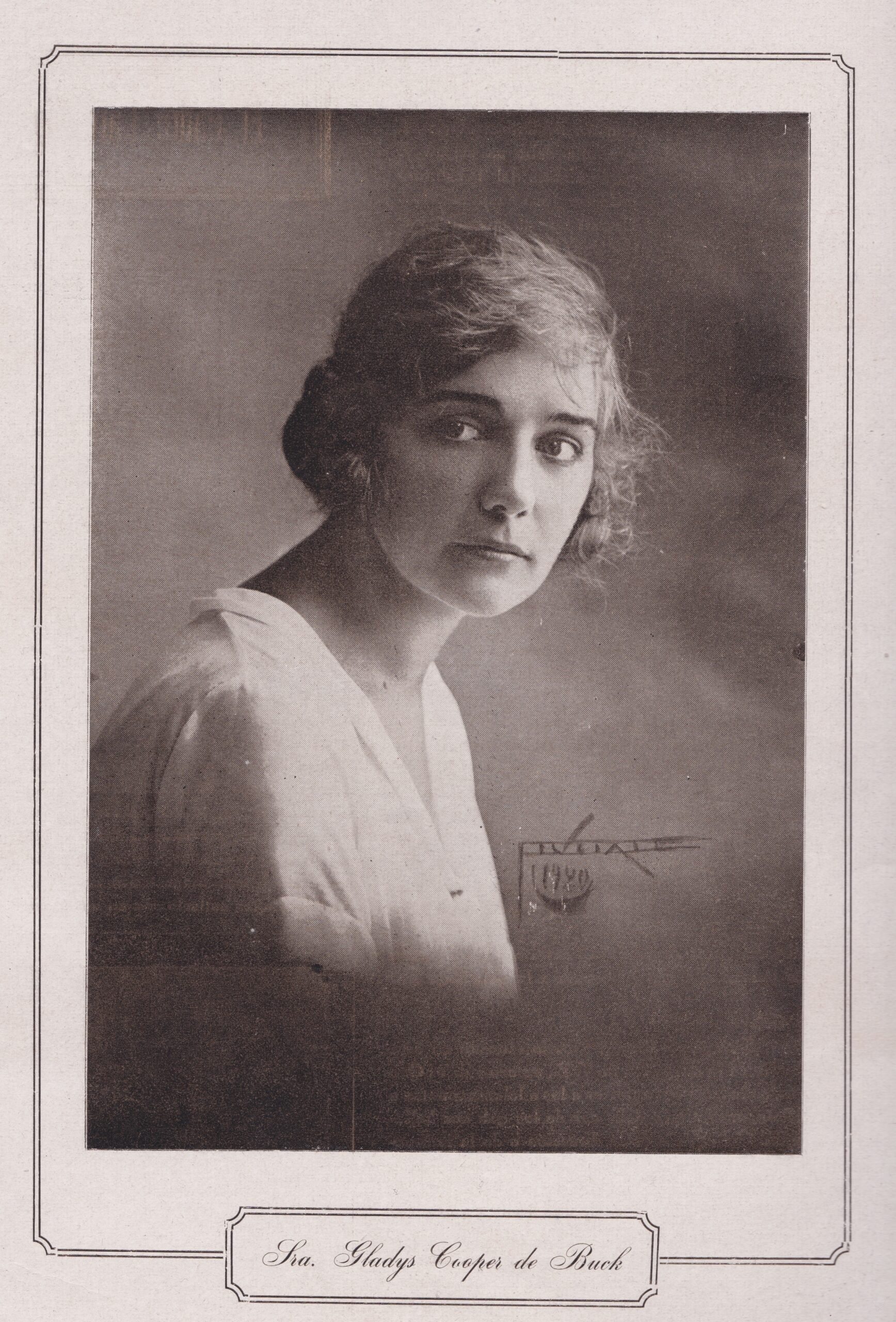 STRANGERS IN THE NIGHT, US lobbycard, from left: Edith Barrett