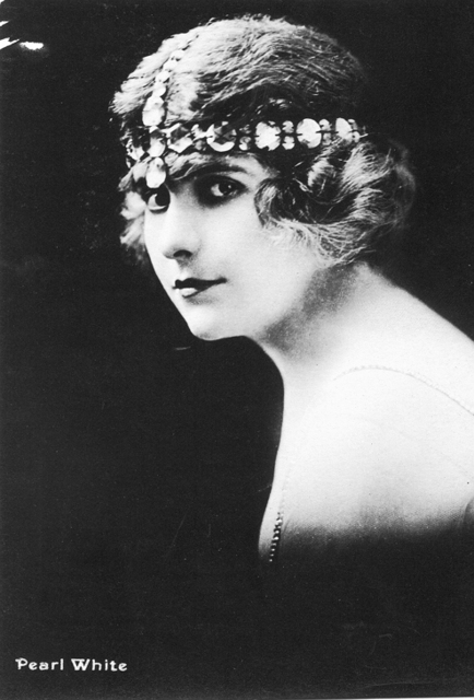 Pearl White (a) c. 1915,PC